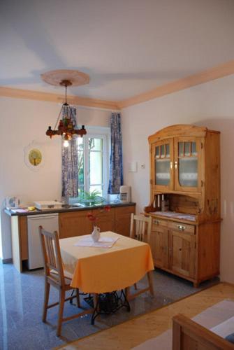 Villa Kreuthhof Appartements Klosterneuburg Esterno foto