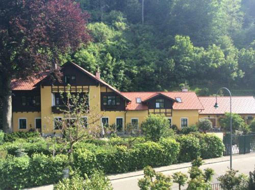 Villa Kreuthhof Appartements Klosterneuburg Esterno foto