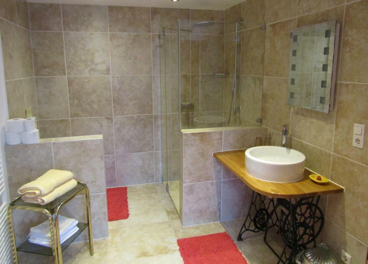 Villa Kreuthhof Appartements Klosterneuburg Esterno foto